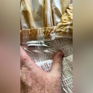 Medium maxi, Abercrombie and Fitch dress. Beautiful yellow and white gingham!